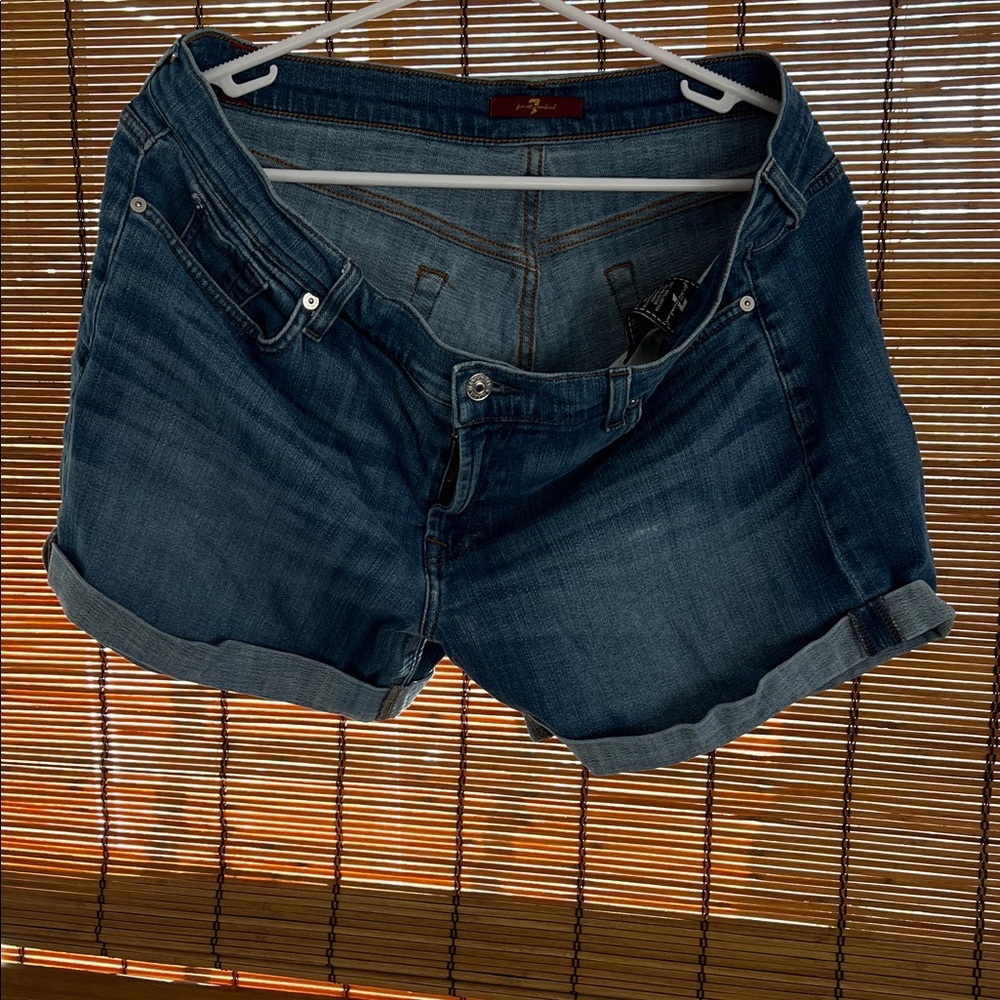 Stylish seven of mankind Blue Denim Women's Shorts